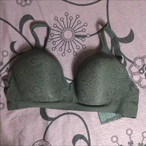 Bali padded black bra wire free 32dd